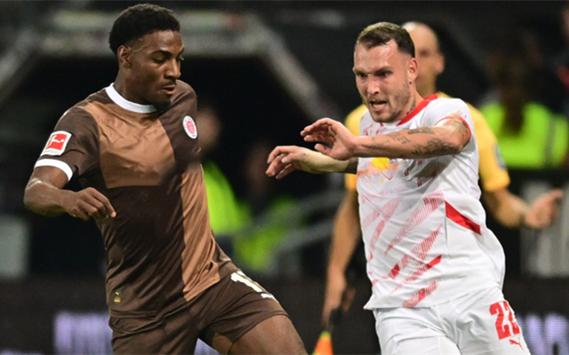 抢眼进球!弗赖堡球员助球队取得胜利 抢眼进球!弗赖堡球员助球队取得胜利