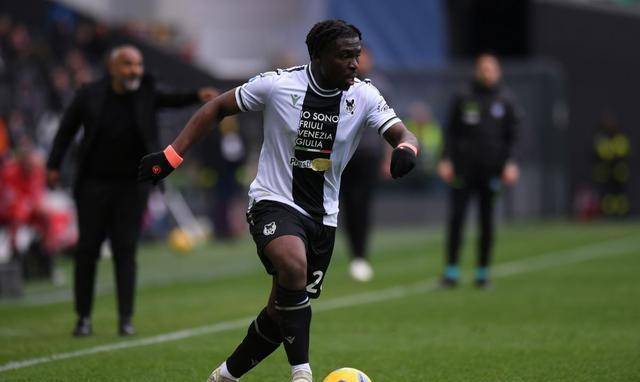 乌迪内斯在主场大胜,球队状态稳定 乌迪内斯在主场大胜,球队状态稳定