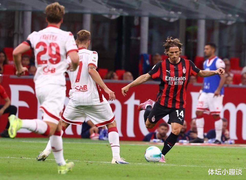 B体育体育课程-关于AC米兰重视防守，签下多名实力后卫助球队夺冠的信息