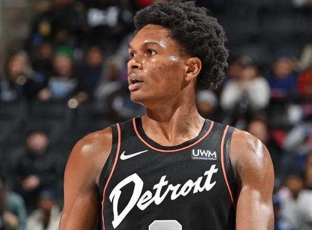 年轻新秀发挥突出，球队为他们打造长期计划的简单介绍