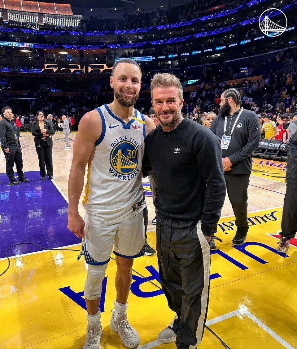 B体育体育地址-包含勇士一世执掌，湖人稳坐东部的词条