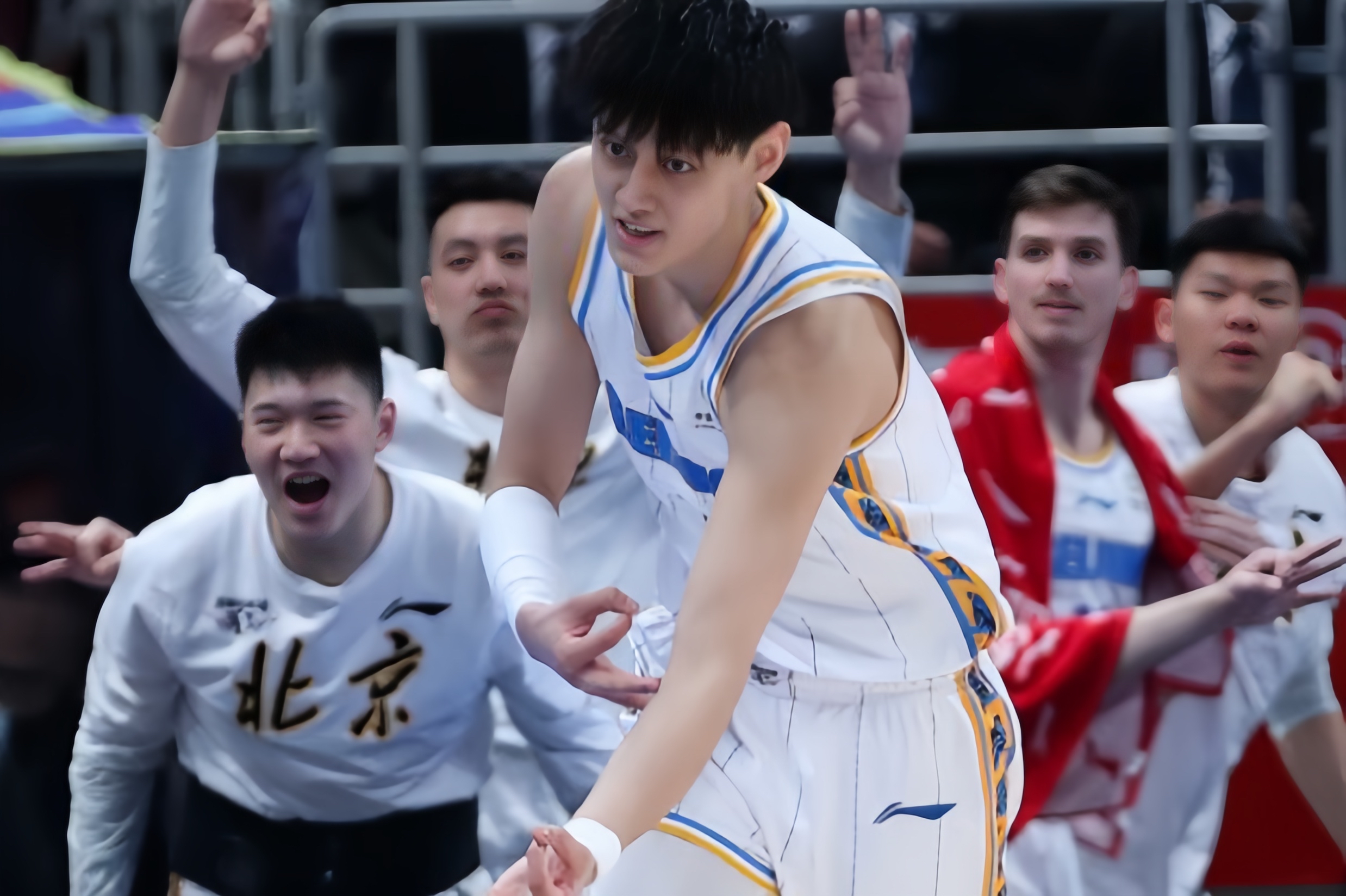 B体育体育培训-北京首钢再胜一仗，稳固季后赛席位