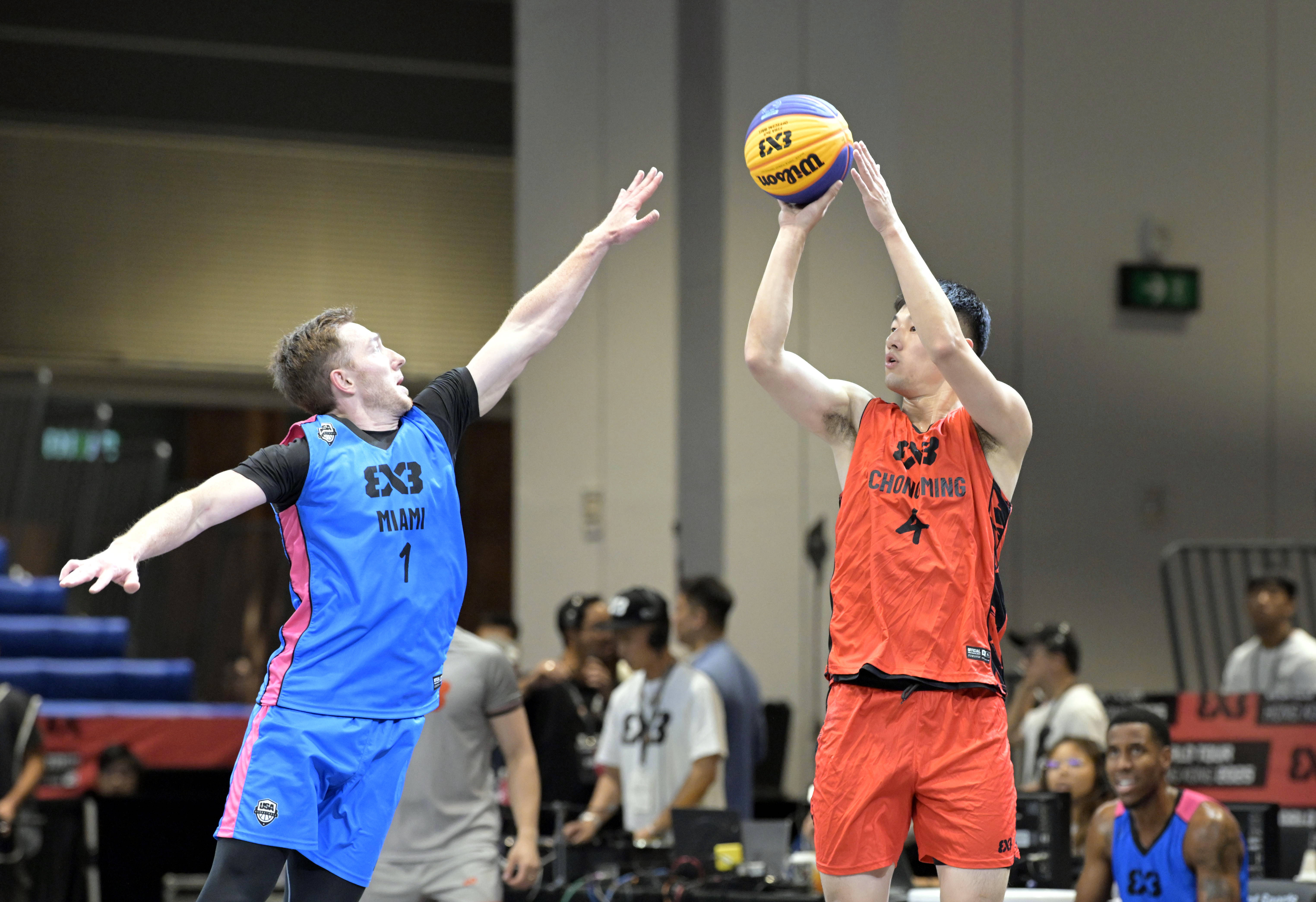 篮球大师级教练离任,球队寻找新领导 篮球大师级教练离任,球队寻找新领导